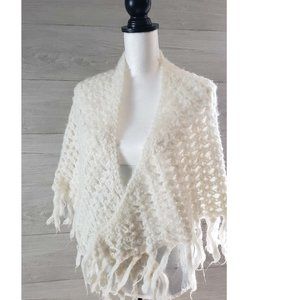 Hand Crafted Vintage White Shawl
